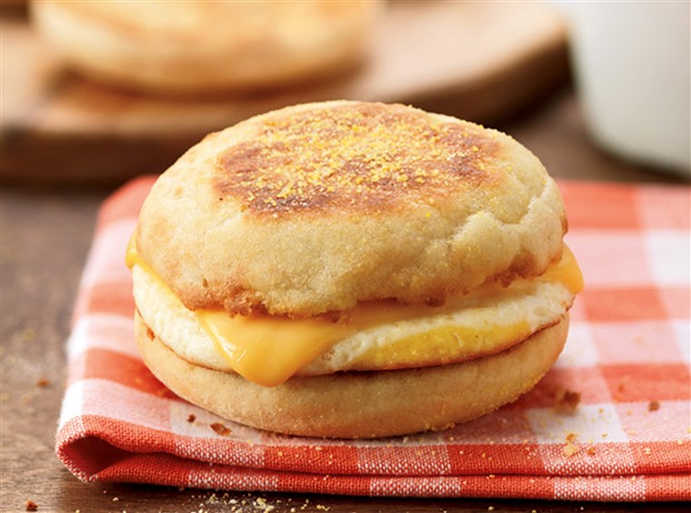 Dunkin Donuts: Egg and Cheese English Muffin