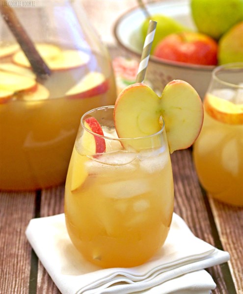Padėkos diena cocktail: apple pie punch