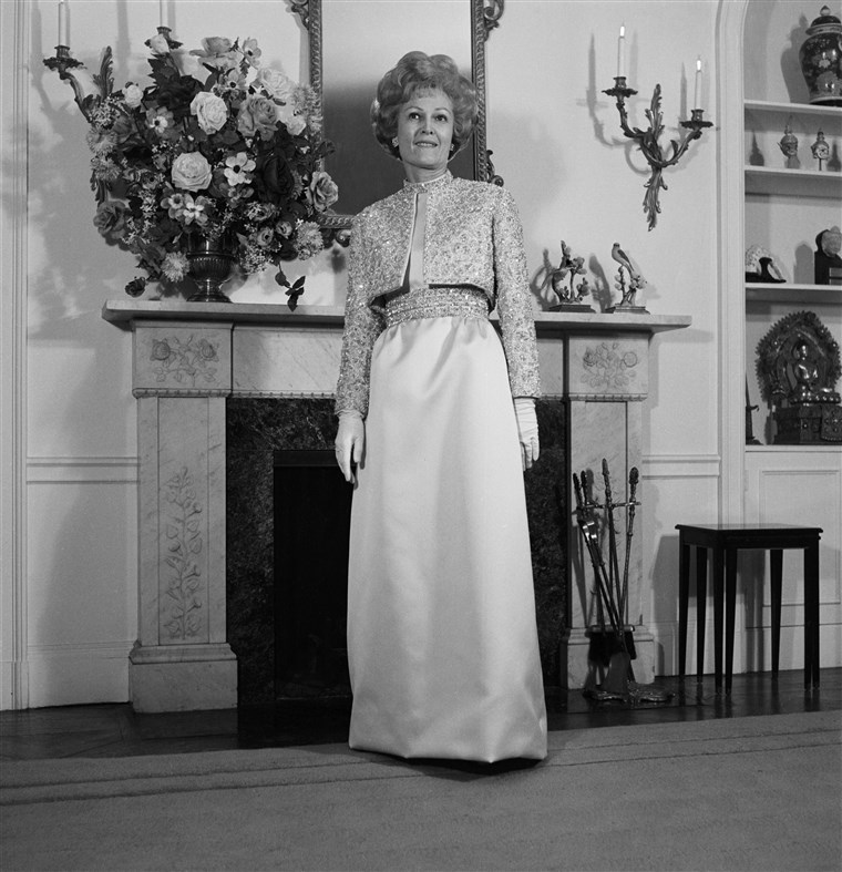 doamna Pat Nixon In Inaugural Gown