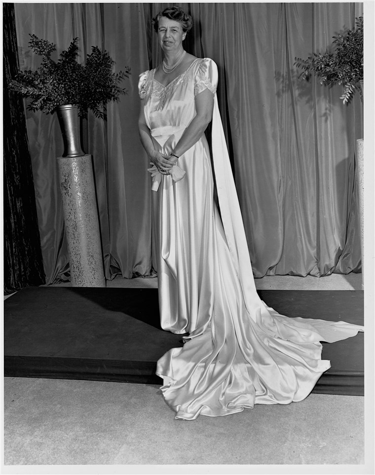 Primul Lady Models Inauguration Gown