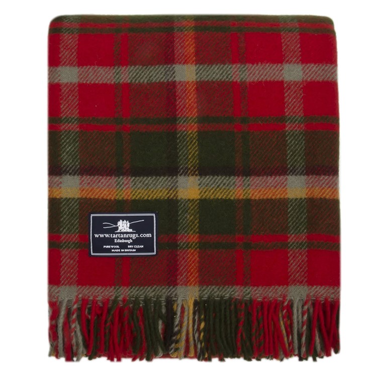 Cel mai bun gifts for grandpas - tweedmill blanket