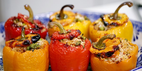 fript Bell Peppers with Vegetable Rice Stuffing