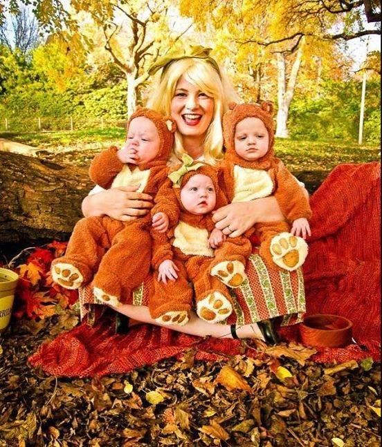 Šeima Halloween Costumes: Goldilocks and the three bears