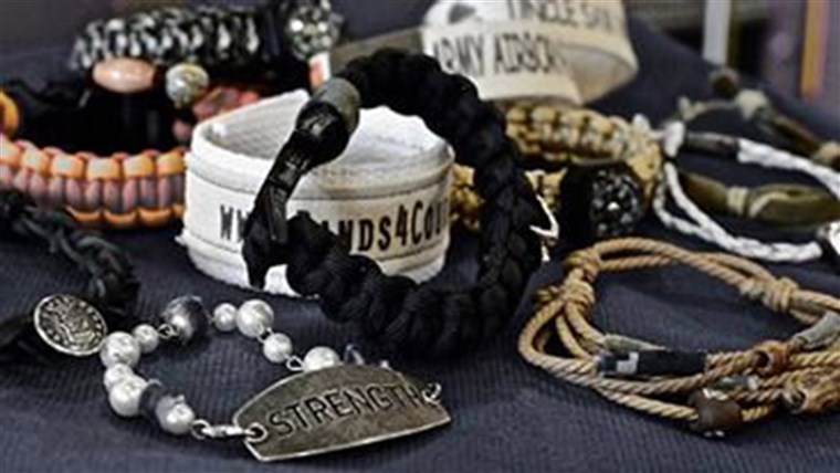 Војна mom supports troops with bracelets made from uniforms.