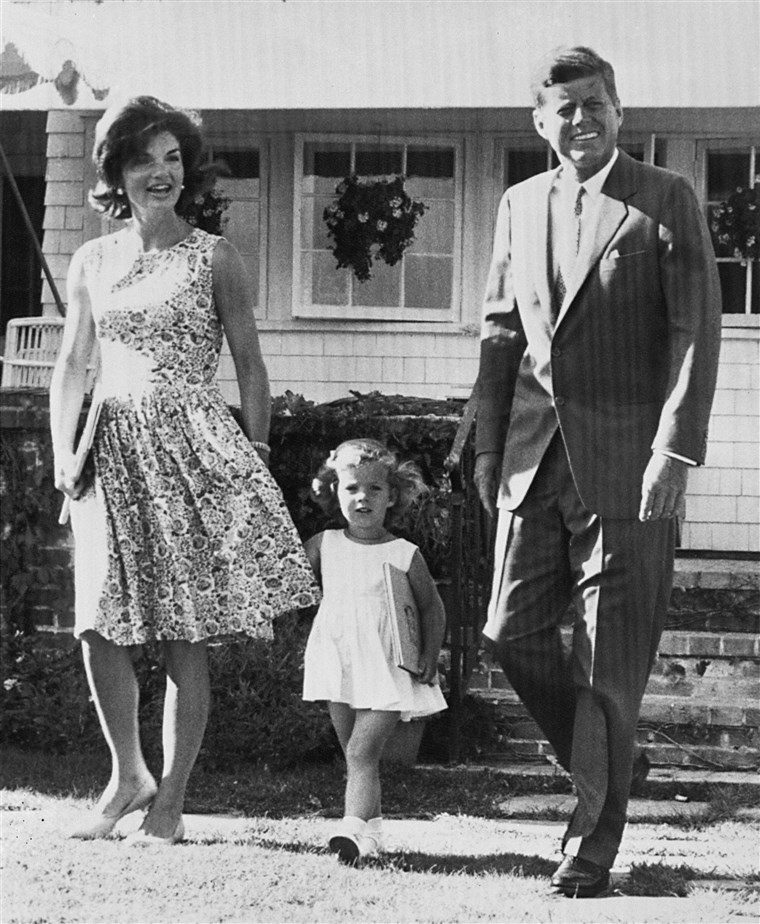 Jonas F. Kennedy, Jacqueline Kennedy, Caroline Kennedy