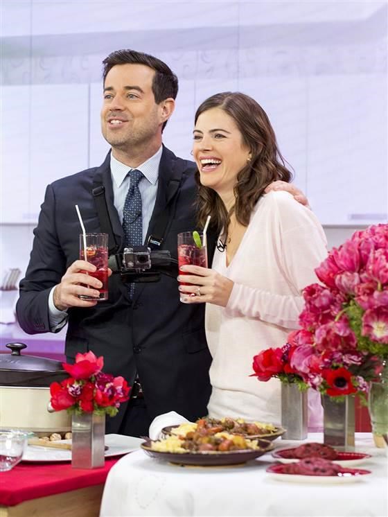 Šiandien Show: Busy parents Siri Pinter and Carson Daly cook up a Valentine's Day dinner in Studio 1A -- February 10, 2015.