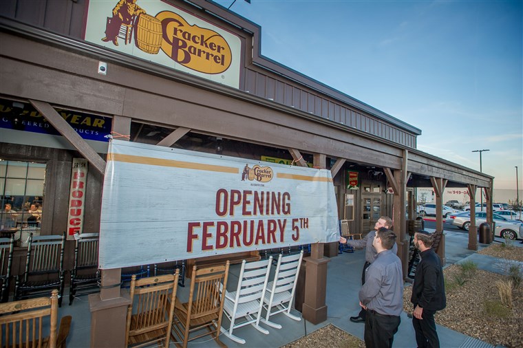 Kracker Barrel Old Country Store Opening