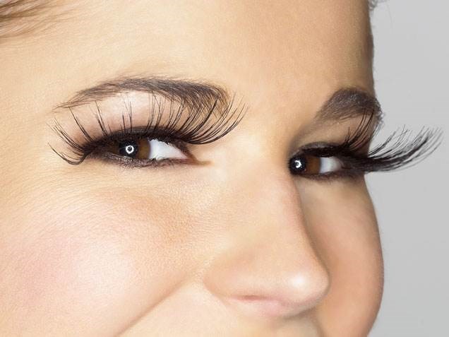 Blakstiena Perm: Cost & Risks of Perms for Eye Lashes