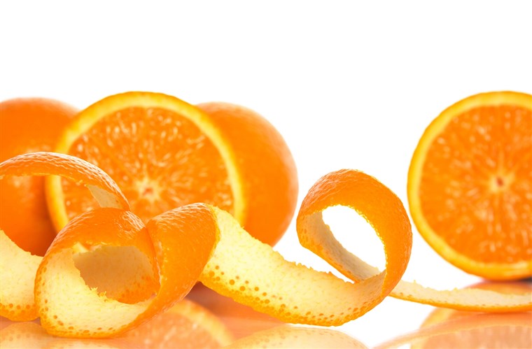 en perfectly peeled orange