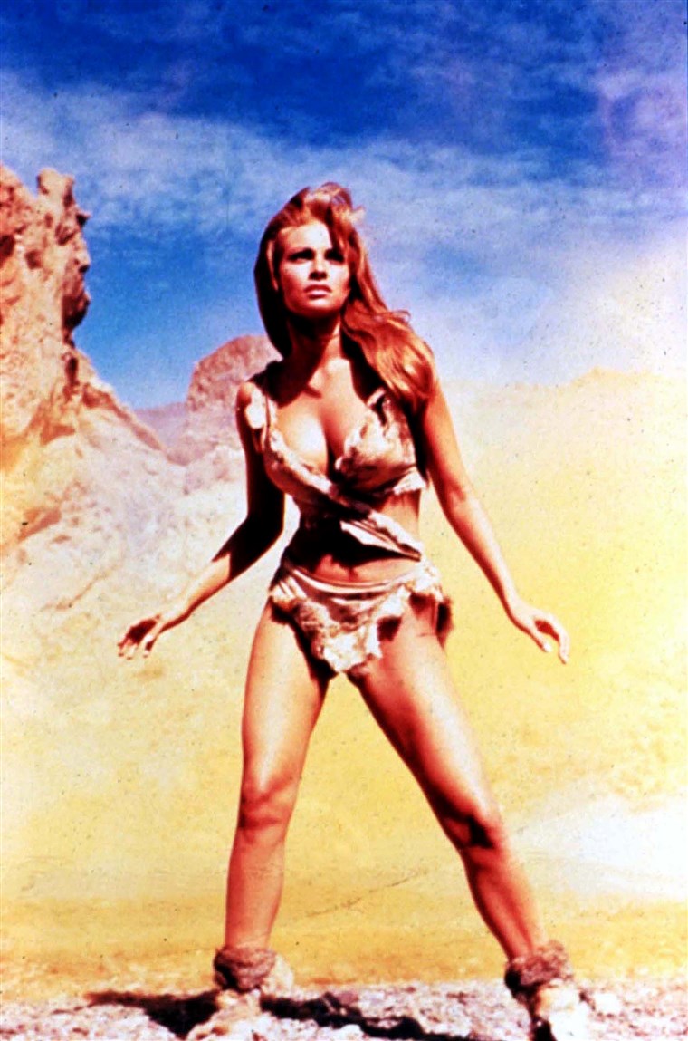 UNU MILLION YEARS B.C. (BR1966) RAQUEL WELCH Picture from t