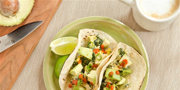 Avokado, Spinach and Egg Breakfast Tacos