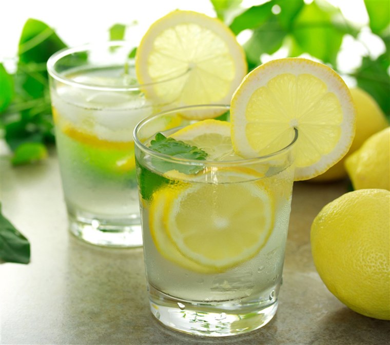 glas vatten-citron-inline-dag-160108