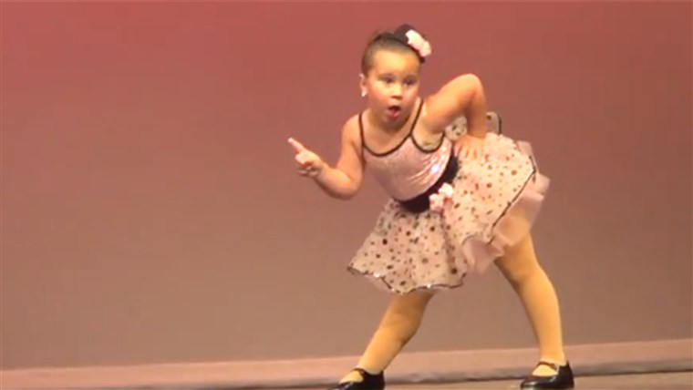 Johanna Colon channeling Aretha Franklin in a dance video that's gone viral on Facebook
