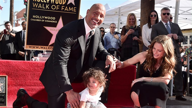 Vaizdas: BESTPIX: Dwayne Johnson Honored With Star On The Hollywood Walk Of Fame