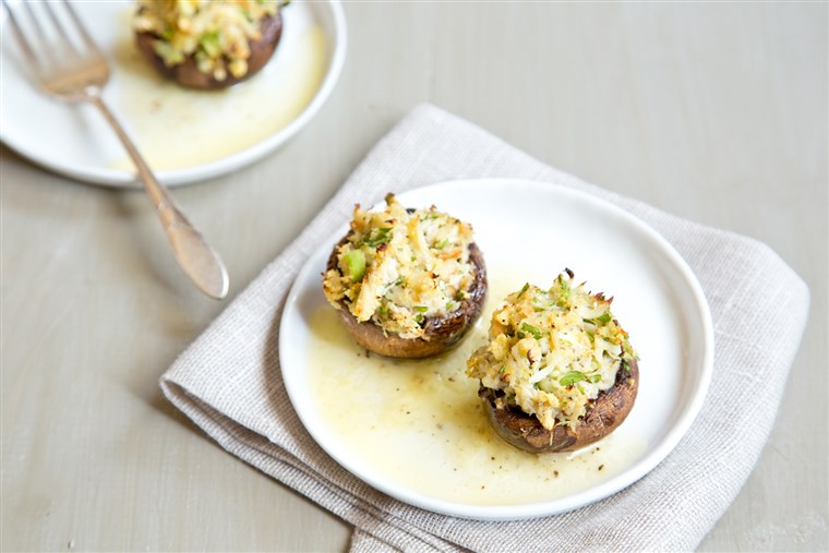 А healthy version of Outback Steakhouse's Crab Stuffed Mushrooms