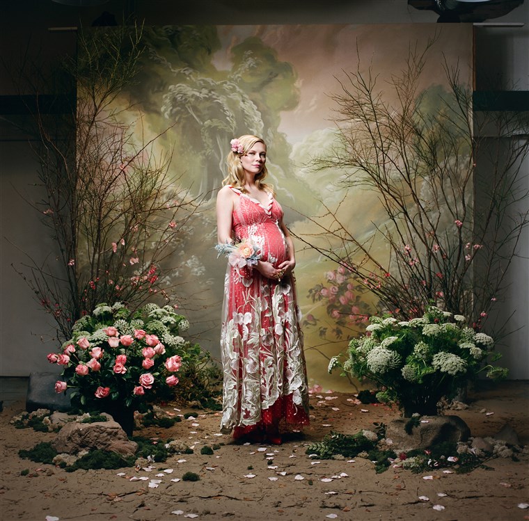 Kirsten Dunst also appeared in the brand's images. Talk about a maternity photo shoot! 