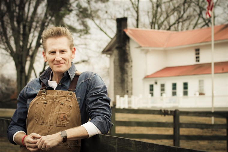 Rory Feek, outside the Tennessee farm he and Joey shared.