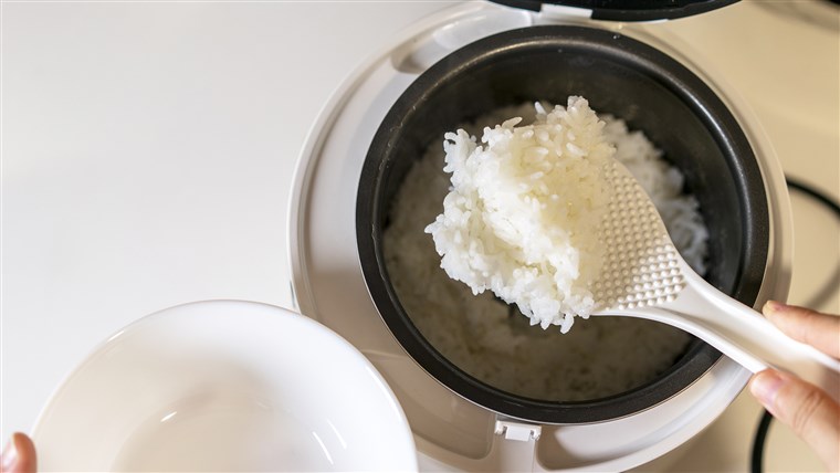 På vilket sätt to cook rice in a rice cooker