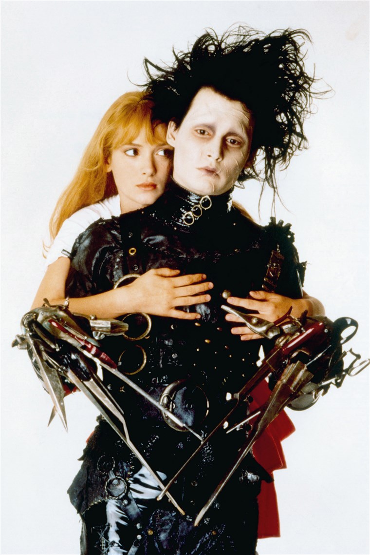 Винона Ryder and Johnny Depp in Edward Scissorhands photo